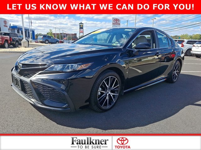 Certified 2023 Toyota Camry SE image 3