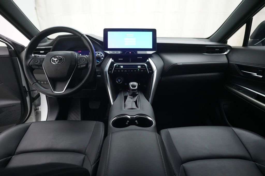 Used 2024 Toyota Venza Nightshade image 5