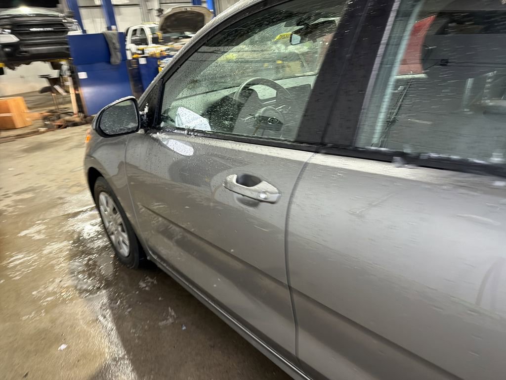 Used 2021 Kia Rio S image 8