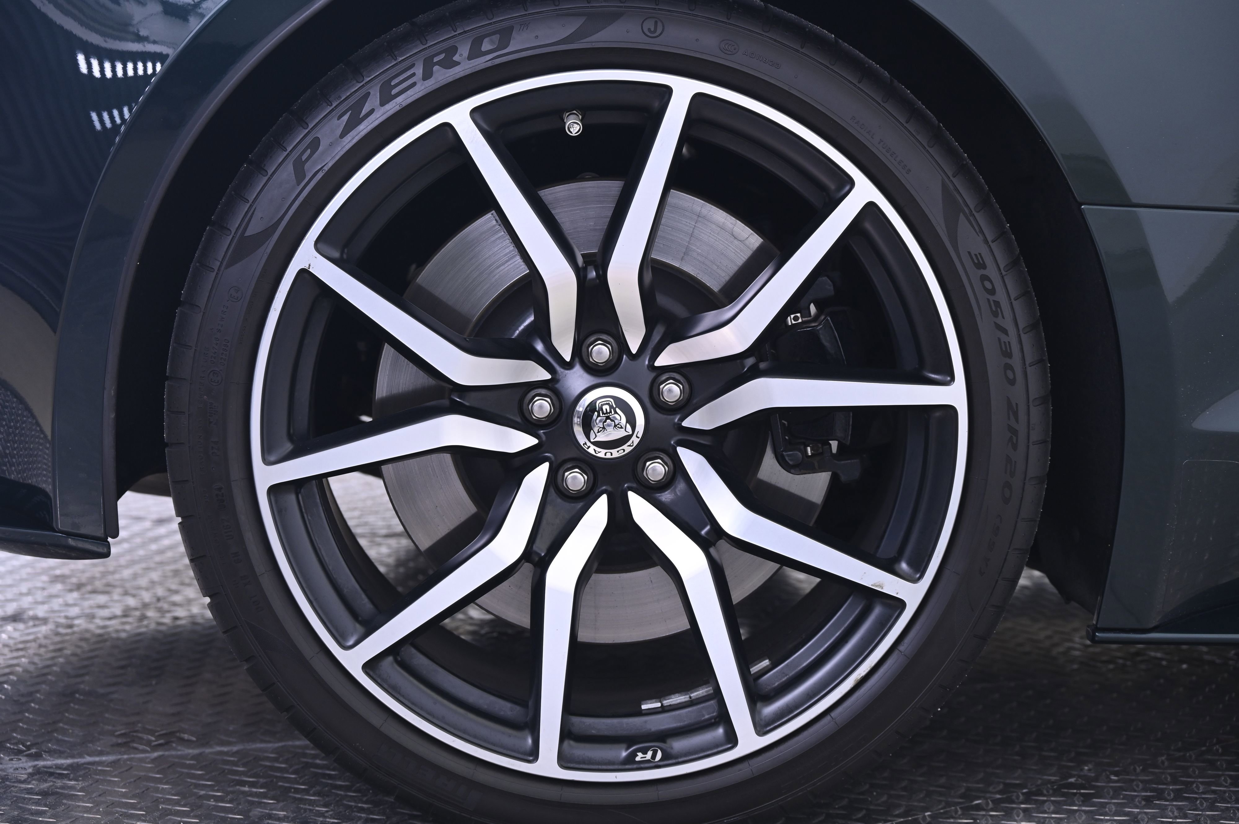 Used 2024 Jaguar F-TYPE R AWD/4WD image 13
