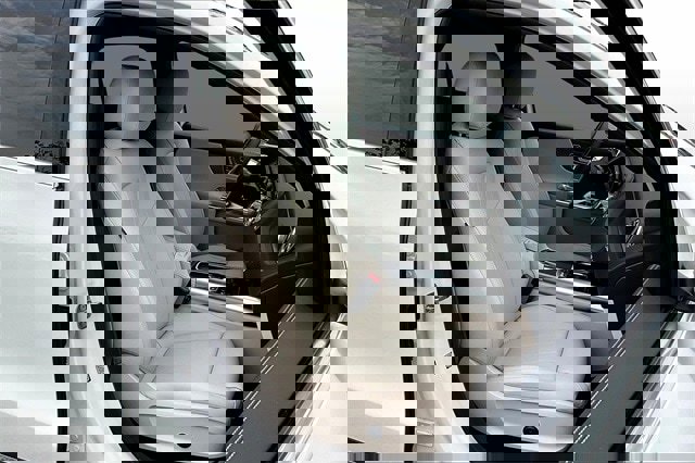 Certified 2025 Mercedes-Benz GLA 250 4MATIC image 32