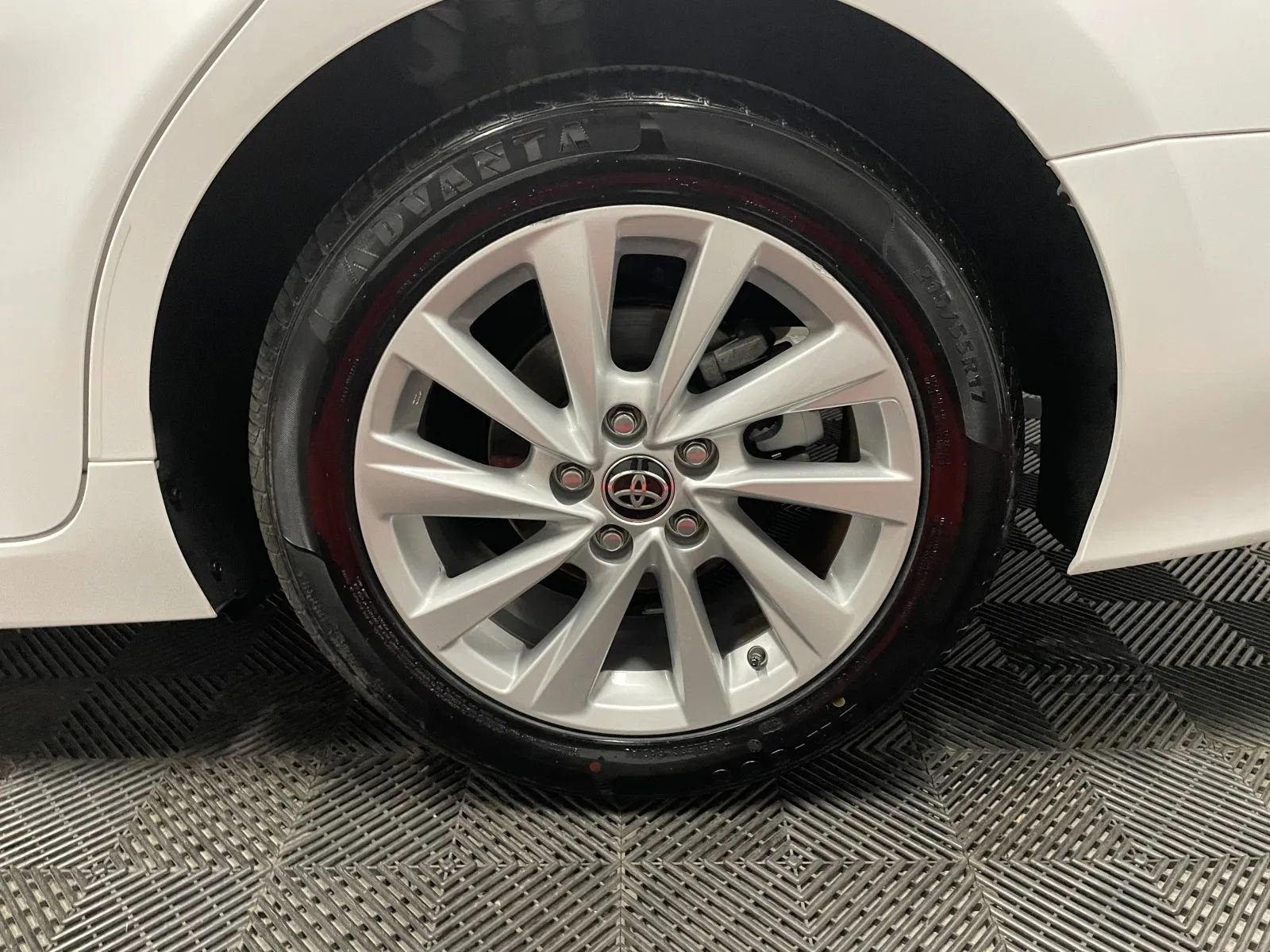 Used 2024 Toyota Camry LE image 12