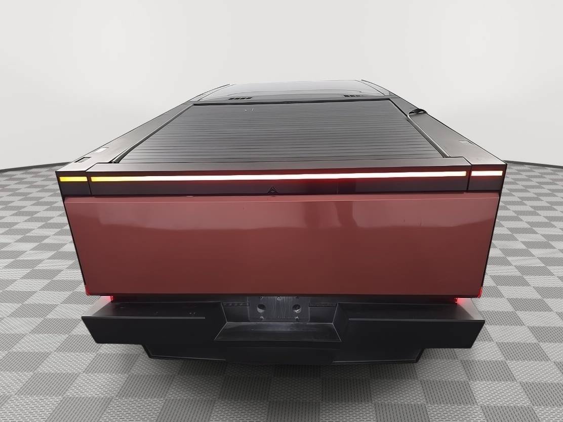 Used 2025 Tesla Cybertruck AWD Crew Cab image 11