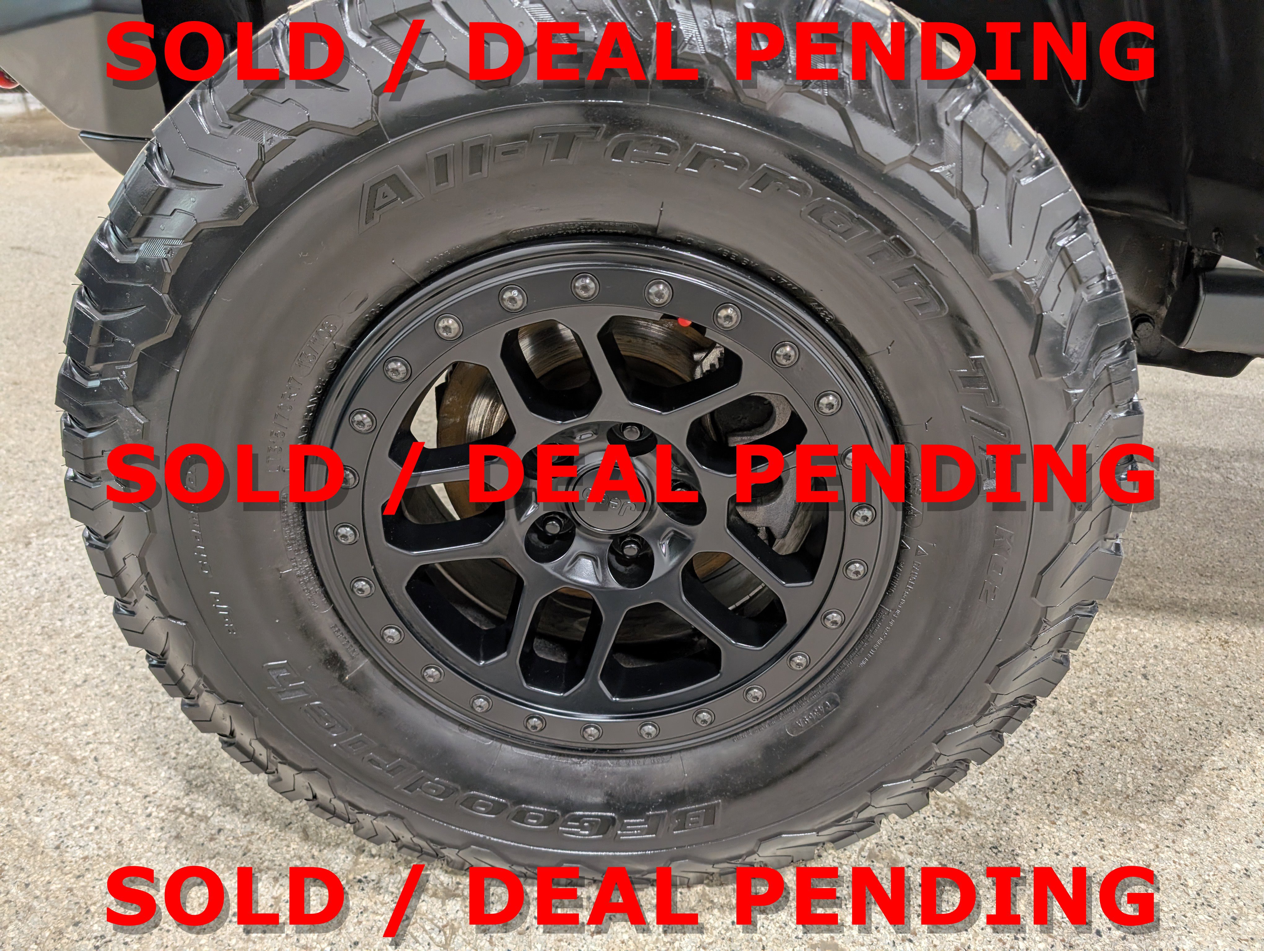 Used 2022 Jeep Wrangler Unlimited Rubicon AWD/4WD image 9