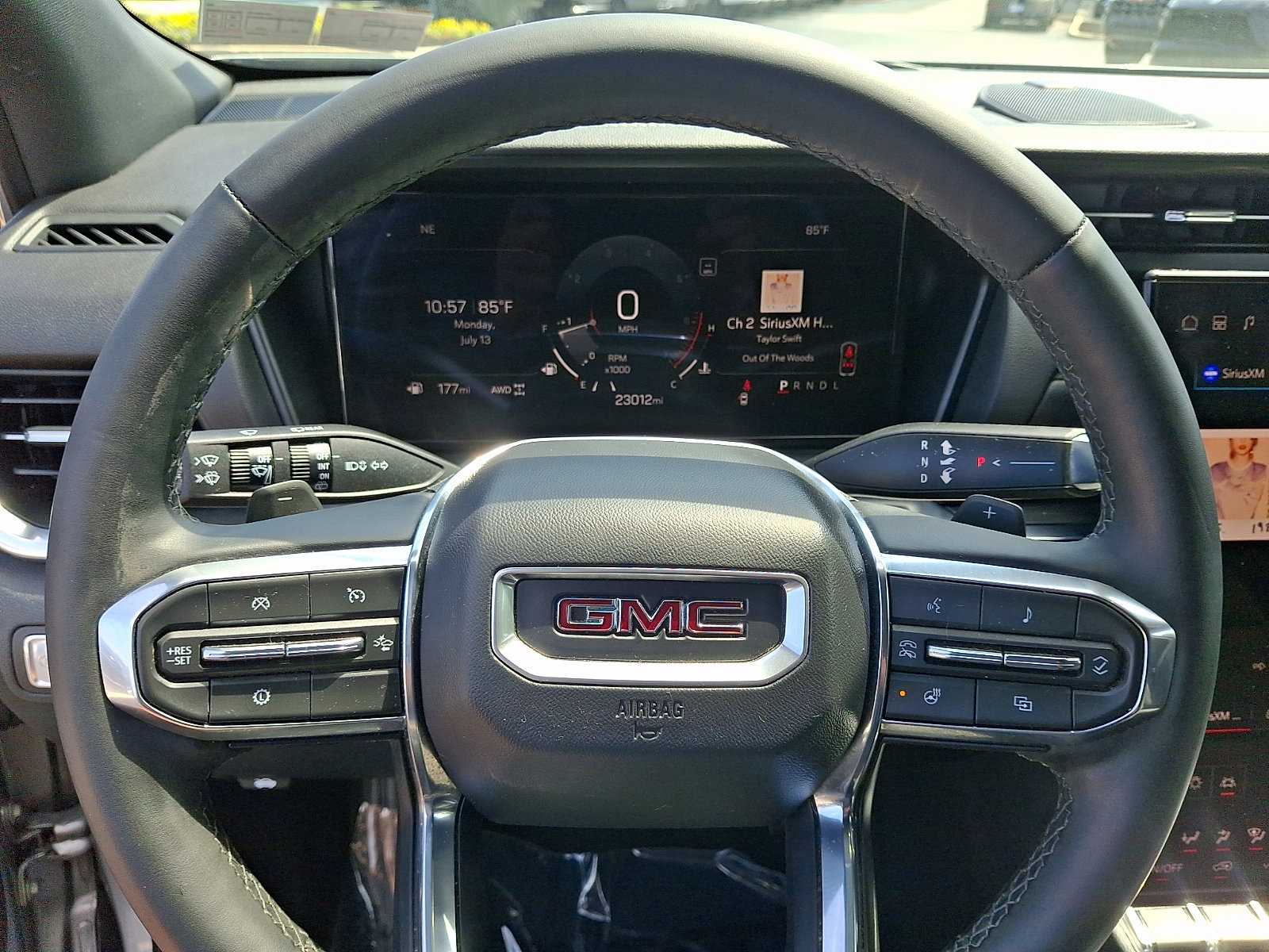 Used 2025 GMC Terrain Elevation AWD/4WD image 19