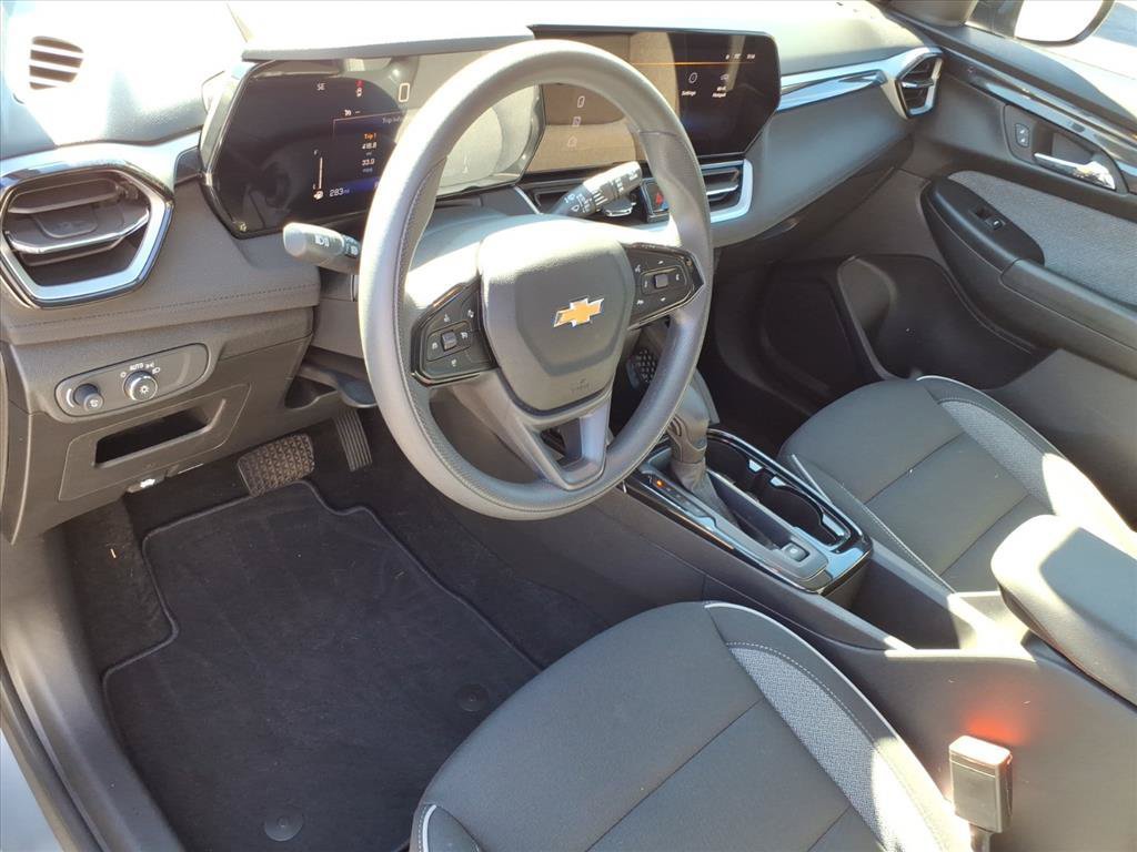 Used 2024 Chevrolet TrailBlazer LT FWD image 11
