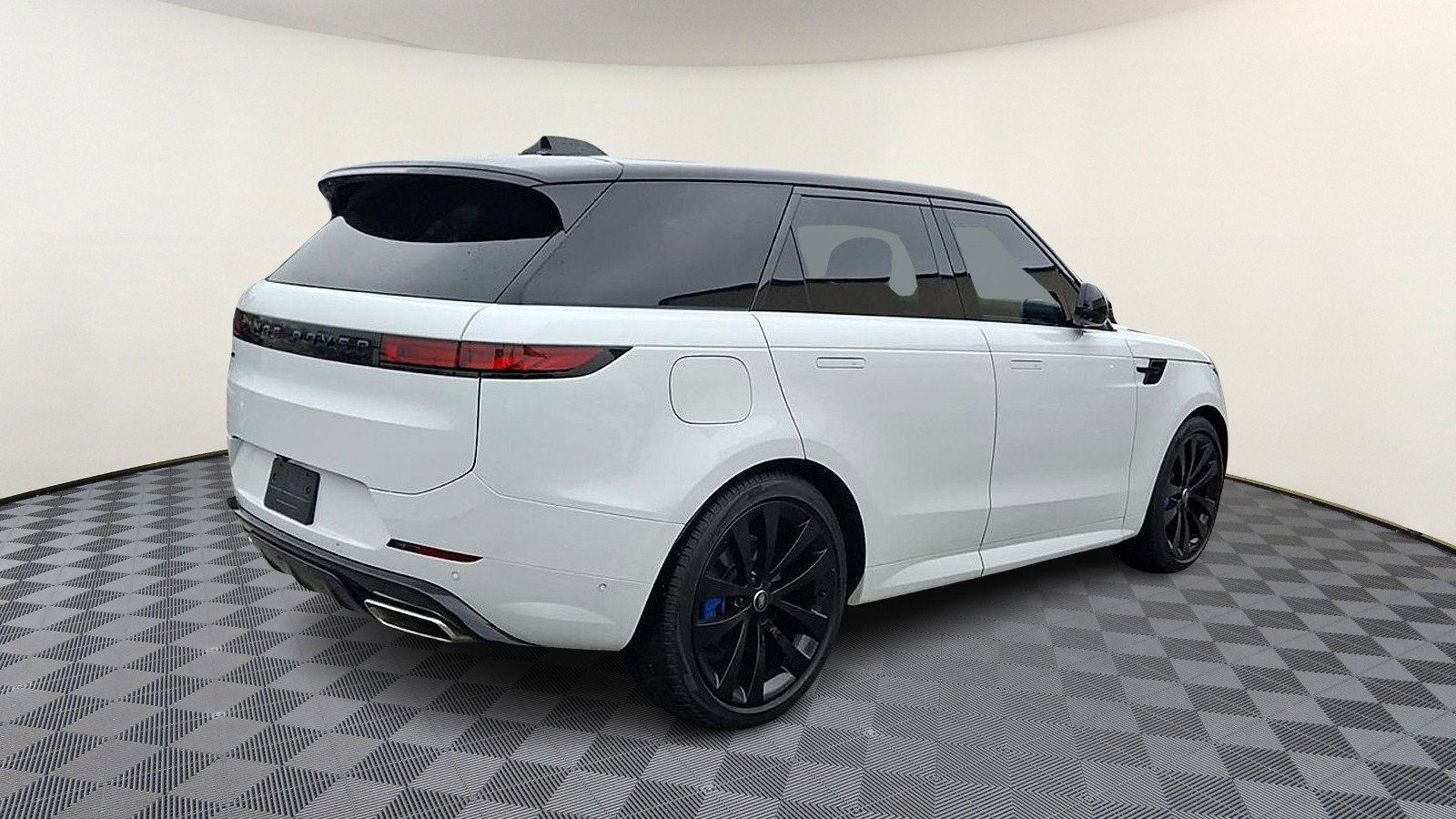 Used 2024 Land Rover Range Rover Sport Dynamic SE image 8