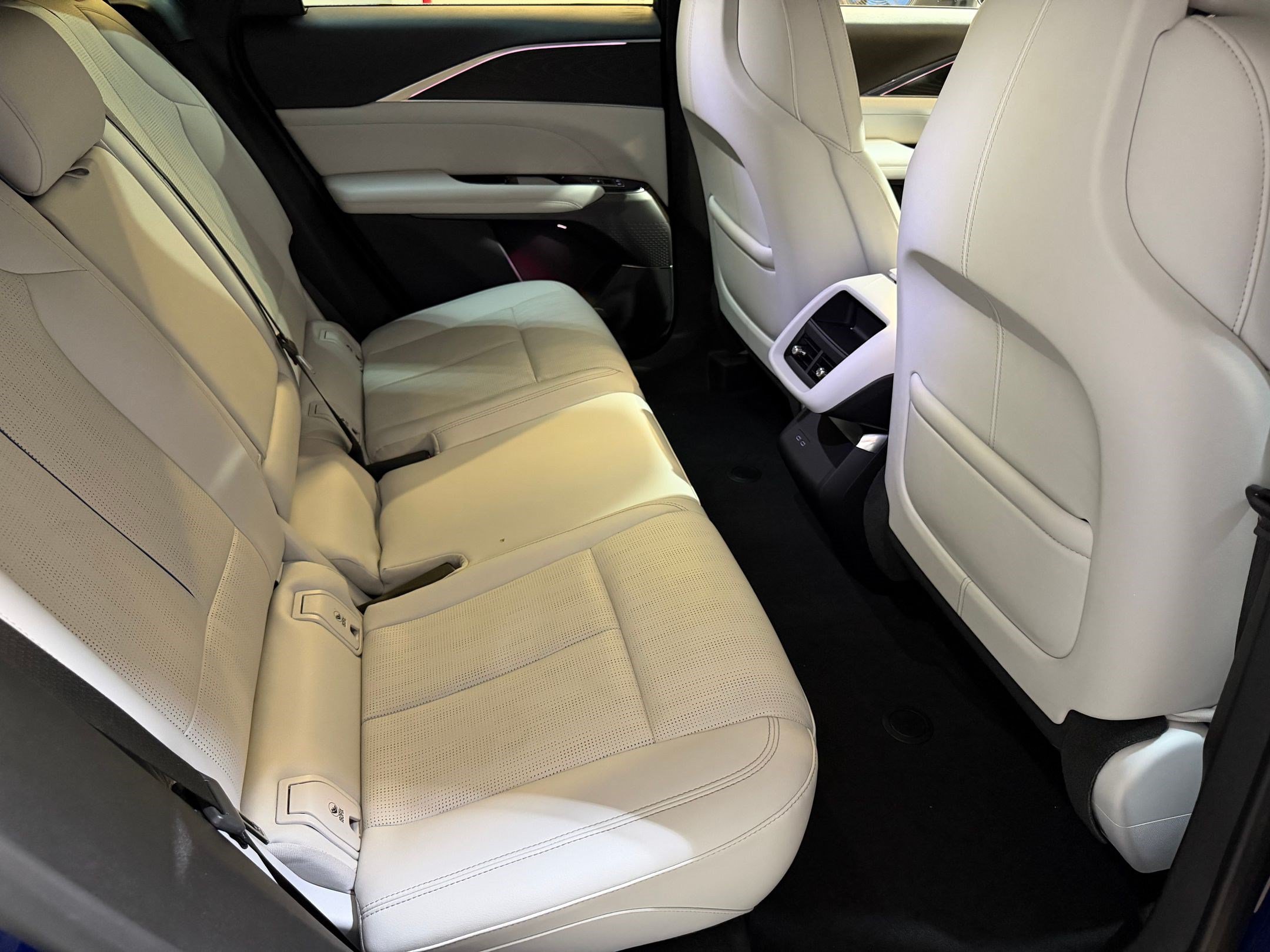 Certified 2024 Cadillac Lyriq Sport RWD image 44