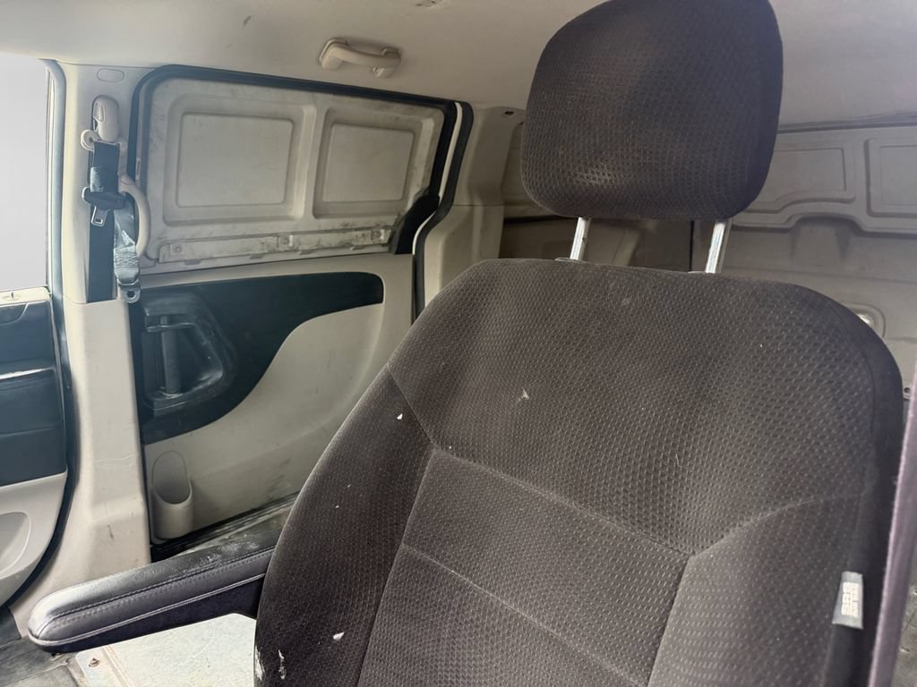 Used 2013 RAM C/V Tradesman FWD image 23