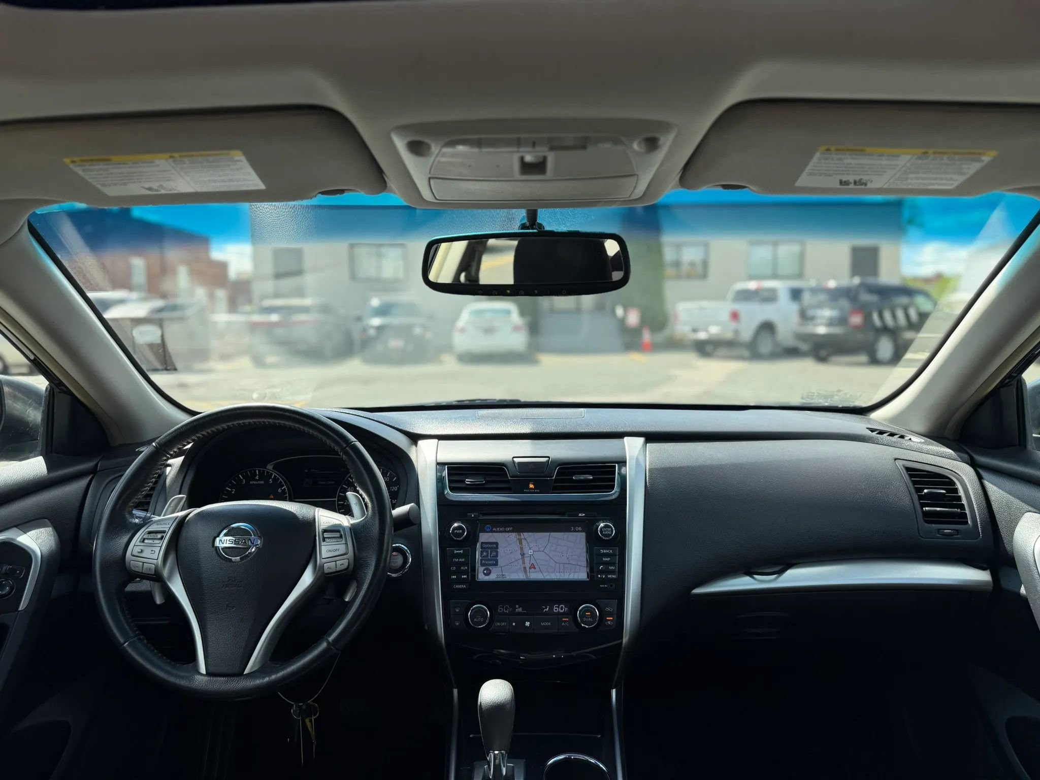 Used 2013 Nissan Altima 3.5 SV w/ Navigation Pkg FWD image 17