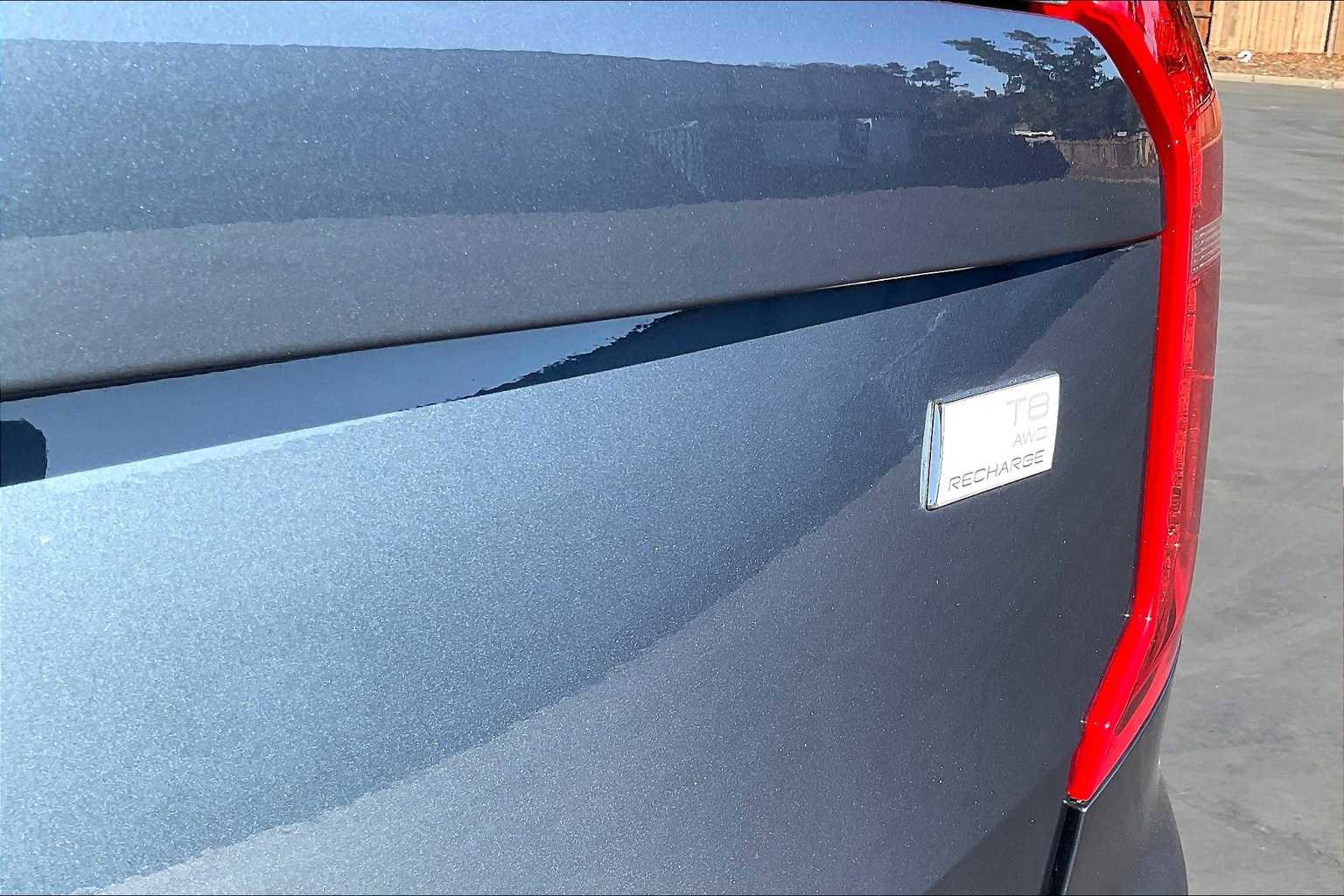 Used 2023 Volvo XC90 T8 Core image 11