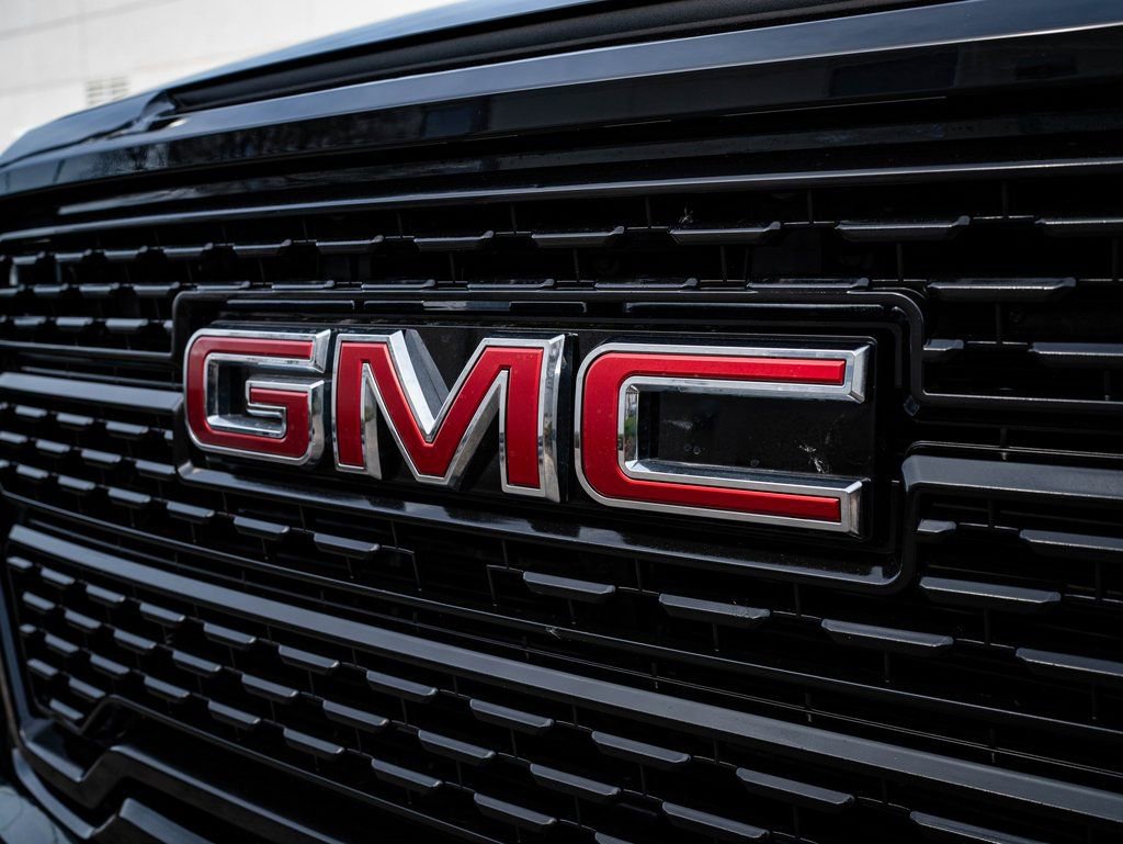 Used 2020 GMC Sierra 1500 AT4 w/ Off-Road Performance Package AWD/4WD image 3