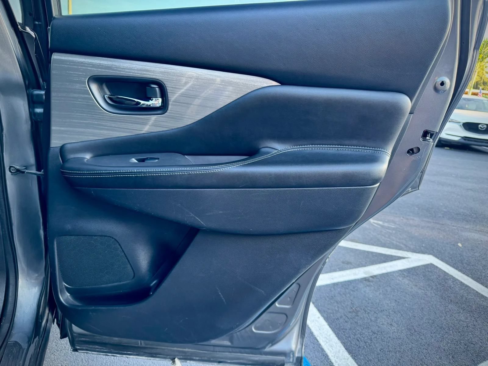 Used 2018 Nissan Murano SV FWD image 24
