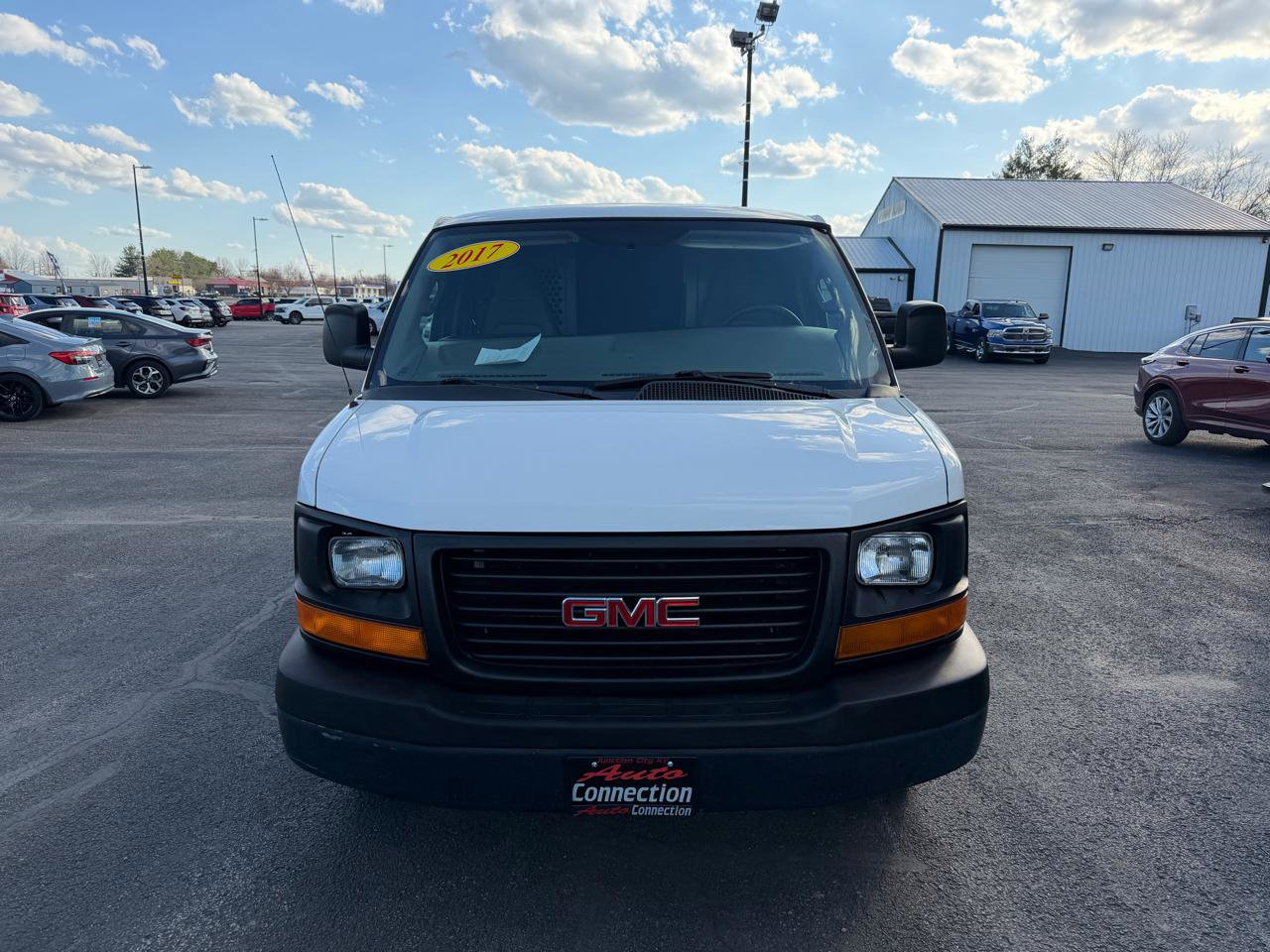 Used 2017 GMC Savana 2500 Extended image 13