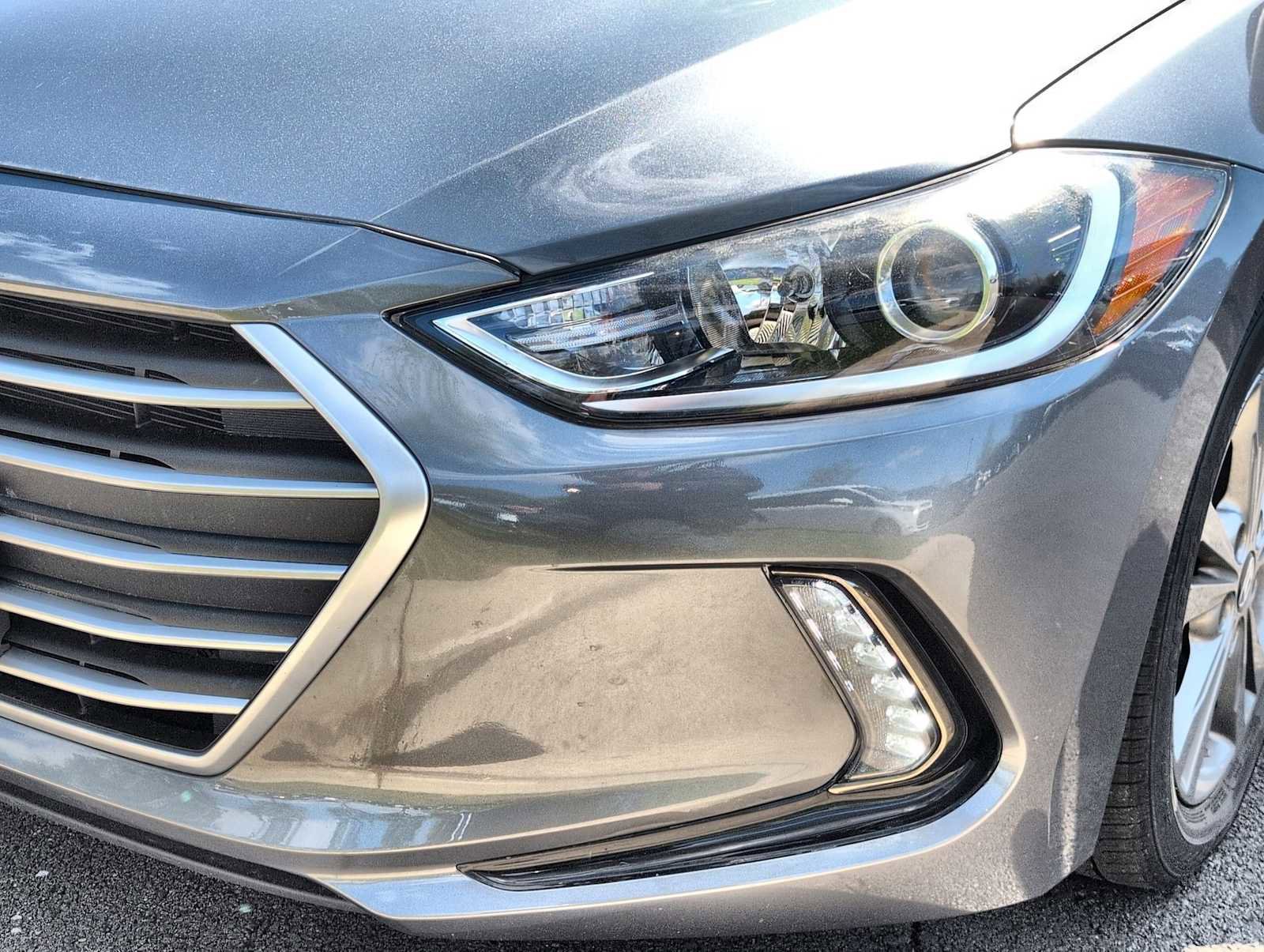 Used 2018 Hyundai Elantra Value Edition FWD image 11