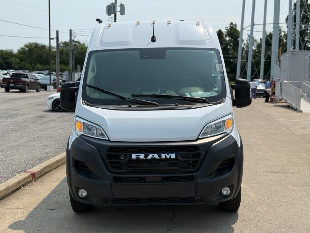 Used 2025 RAM ProMaster 2500 w/ Convenience Group FWD image 3