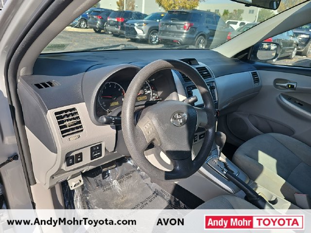 Used 2013 Toyota Corolla LE FWD image 9