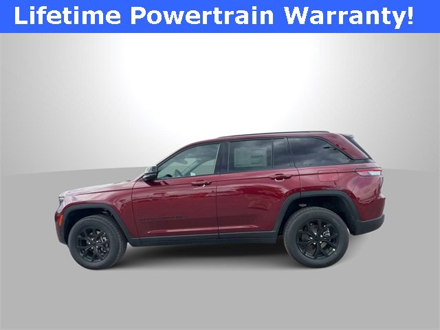 New 2025 Jeep Grand Cherokee Altitude image 5