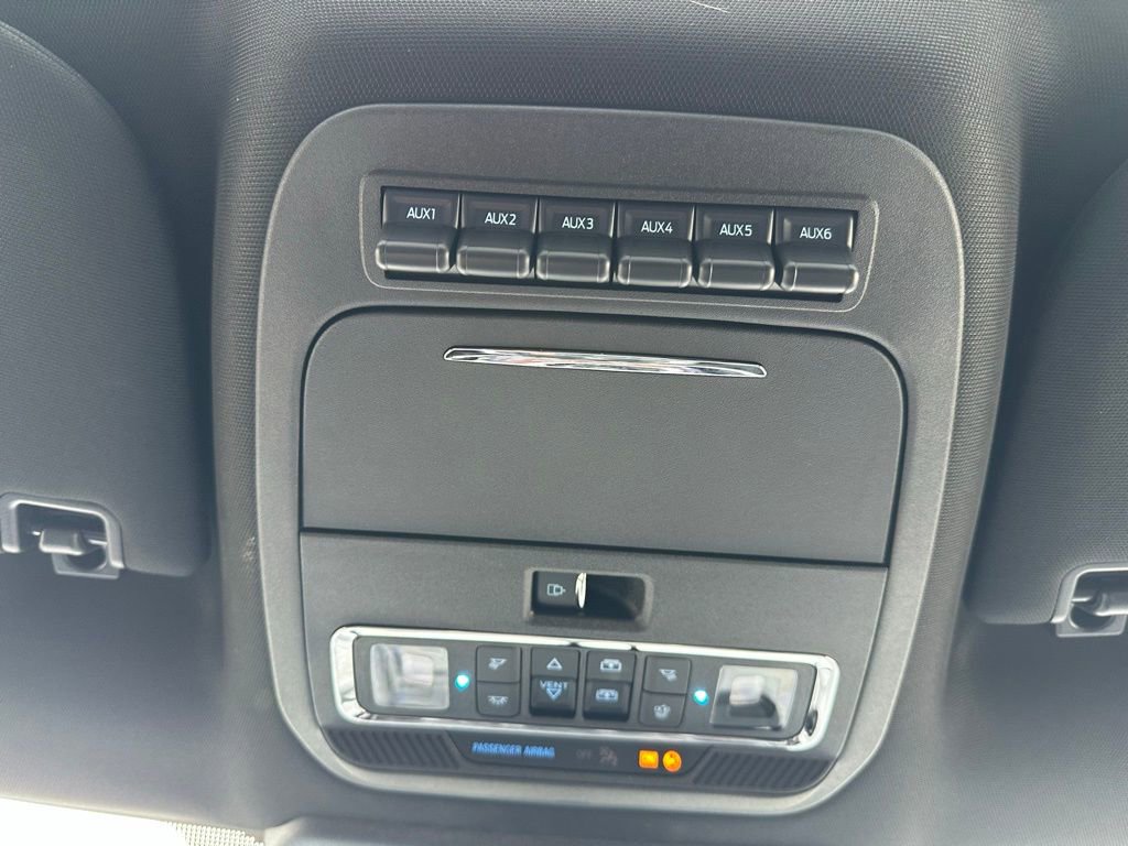 New 2026 Ford F350 Platinum w/ Tremor Off-Road Package image 32