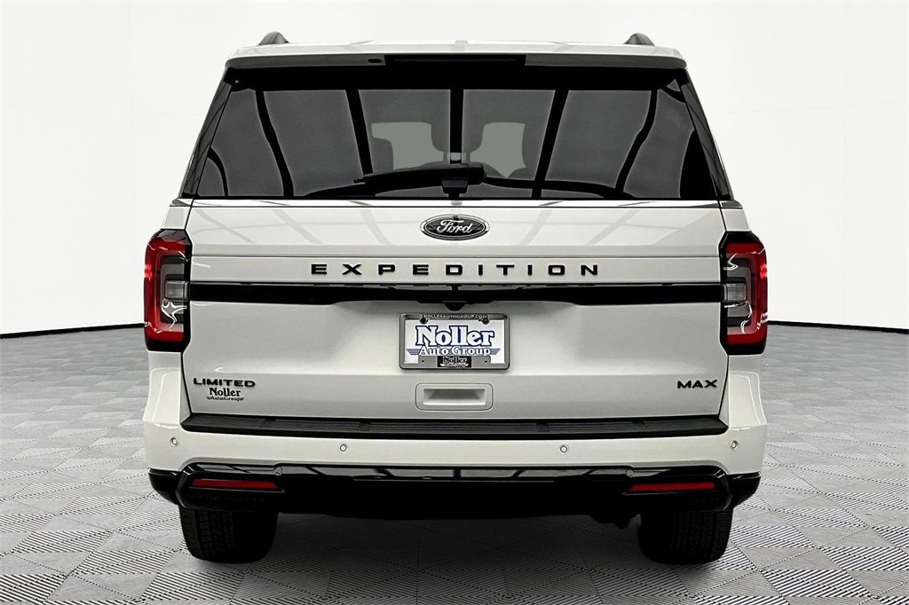 Used 2022 Ford Expedition Max Limited image 4