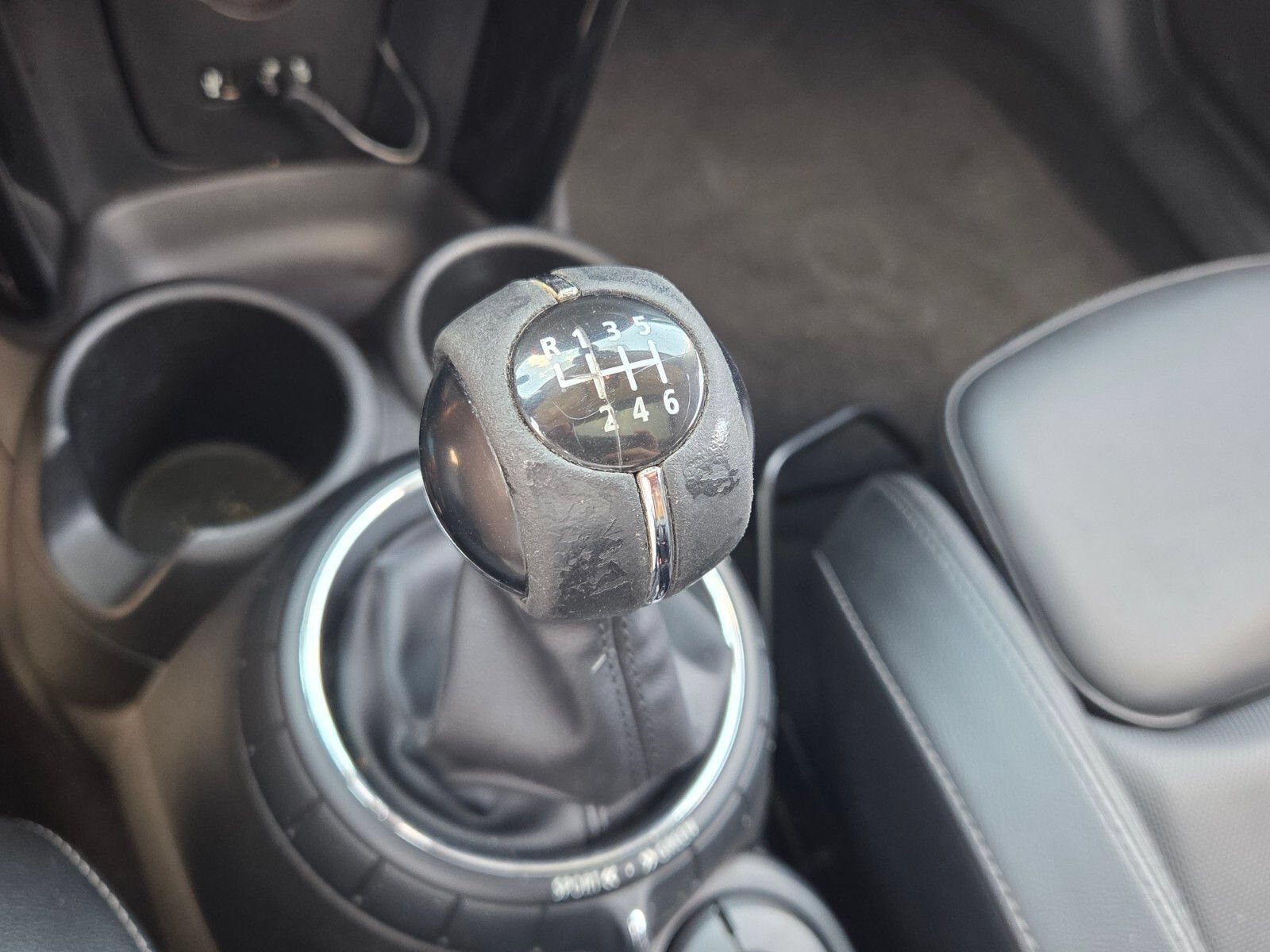 Used 2016 MINI Cooper 4-Door Hardtop FWD image 23