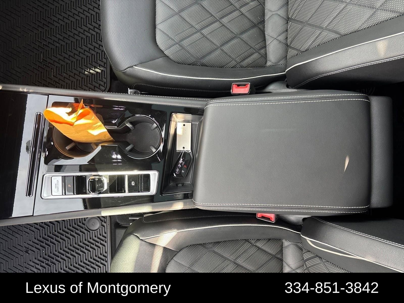 Used 2025 Volkswagen Atlas SEL Premium R-Line image 26