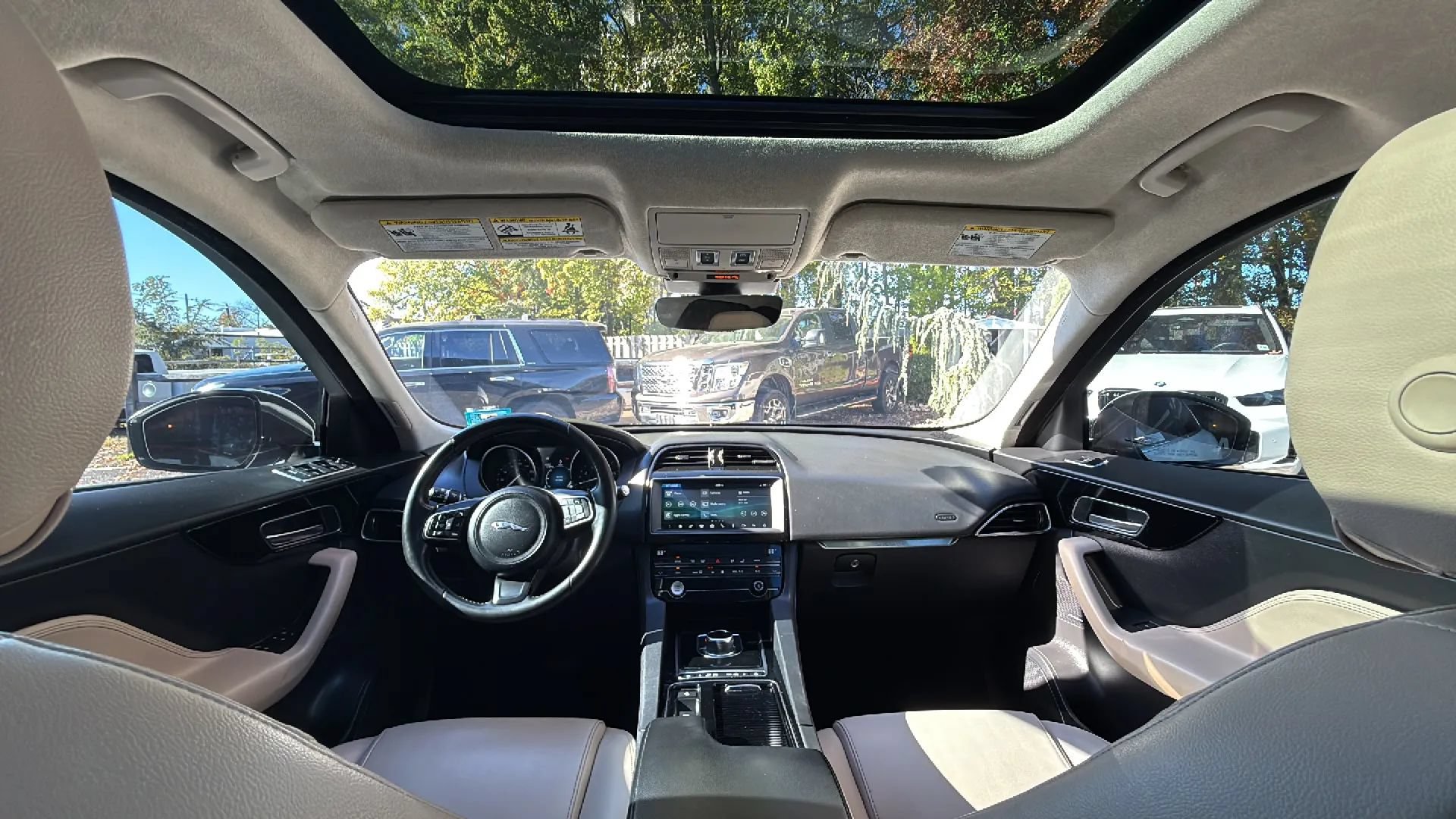 Used 2020 Jaguar F-PACE Premium AWD/4WD image 43