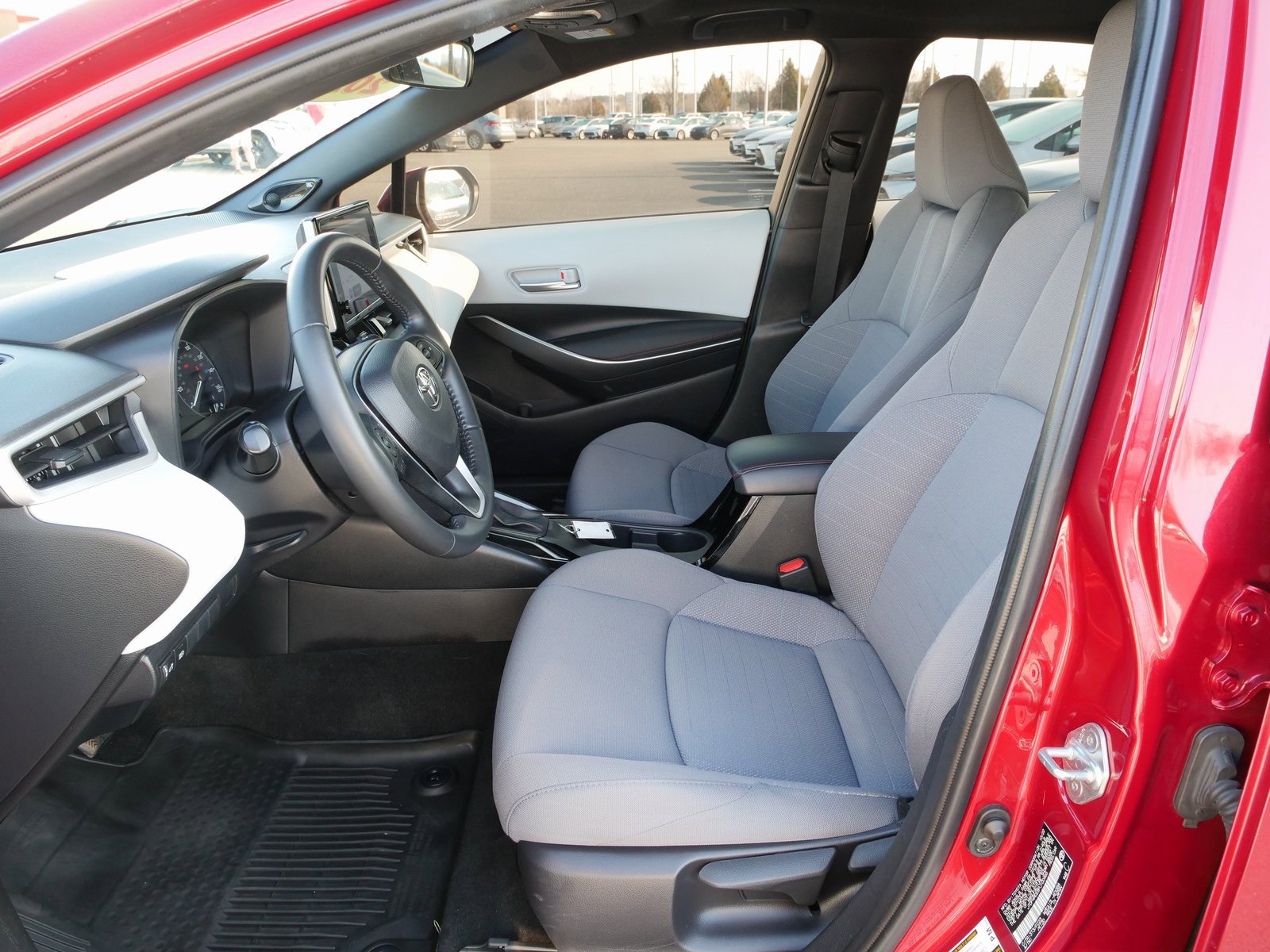 Used 2023 Toyota Corolla SE w/ SE Premium Package image 17