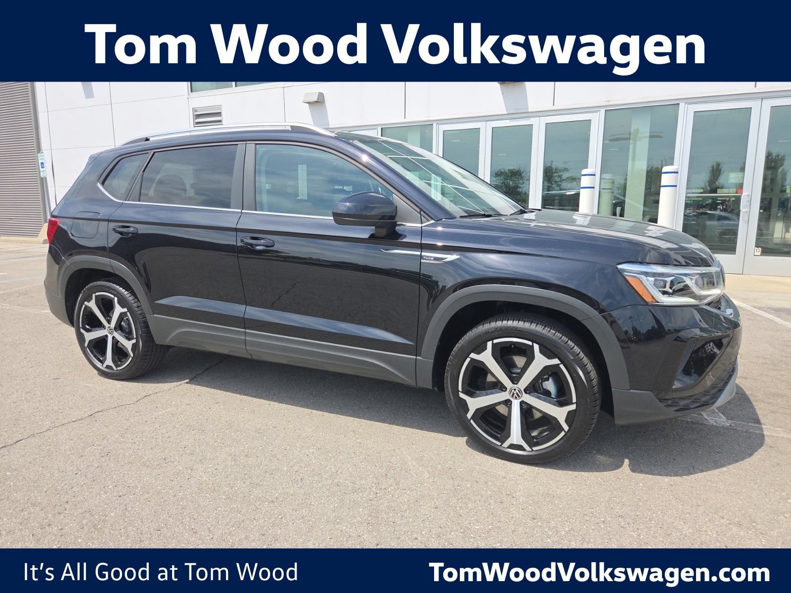Certified 2023 Volkswagen Taos SEL AWD/4WD image 1