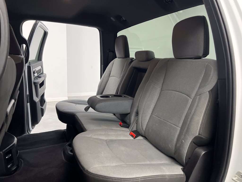 Used 2024 RAM 2500 Big Horn AWD/4WD image 16