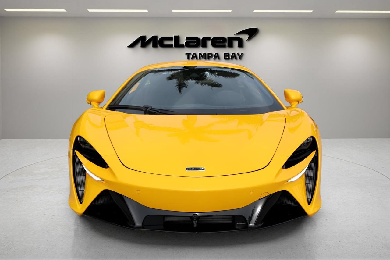 New 2026 McLaren Artura RWD image 8