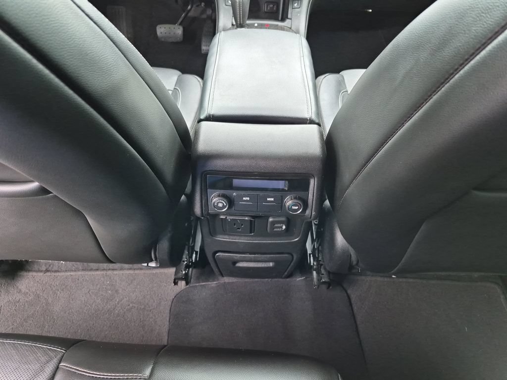 Used 2019 GMC Acadia SLT FWD image 32