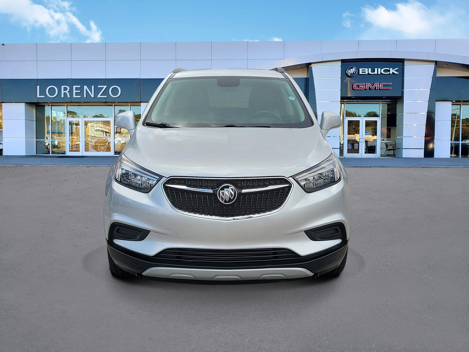 Used 2022 Buick Encore Preferred FWD image 2
