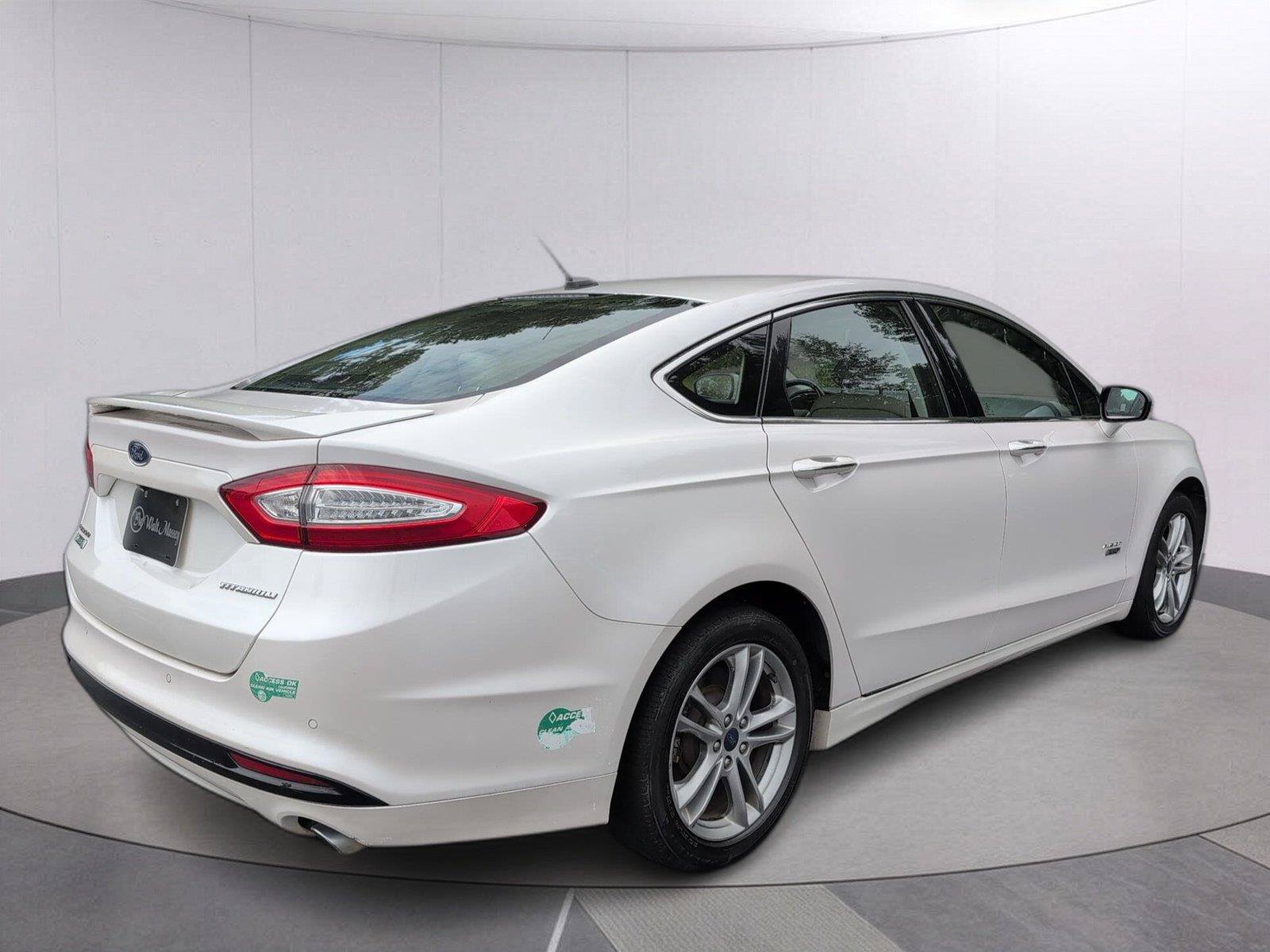 Used 2016 Ford Fusion Energi Titanium w/ Driver Assist Package FWD image 7