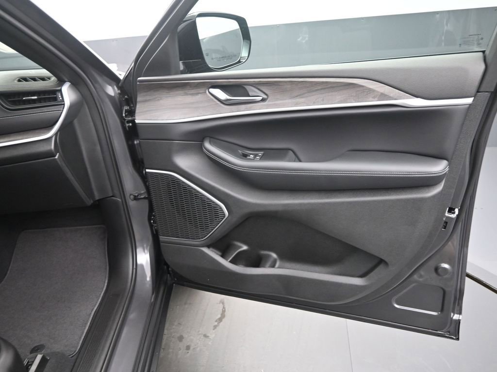 New 2026 Jeep Grand Cherokee Limited image 20