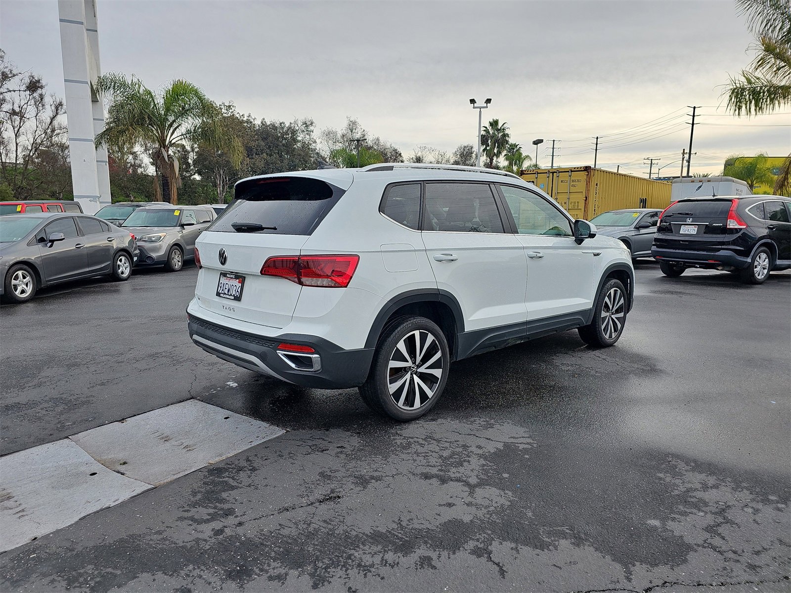 Used 2022 Volkswagen Taos SE image 5