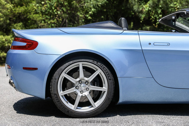 Used 2007 Aston Martin V8 Vantage Roadster RWD image 10