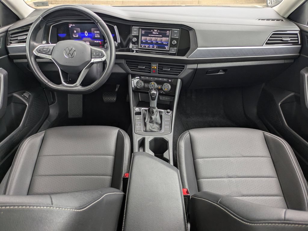 Used 2023 Volkswagen Jetta SE FWD image 14