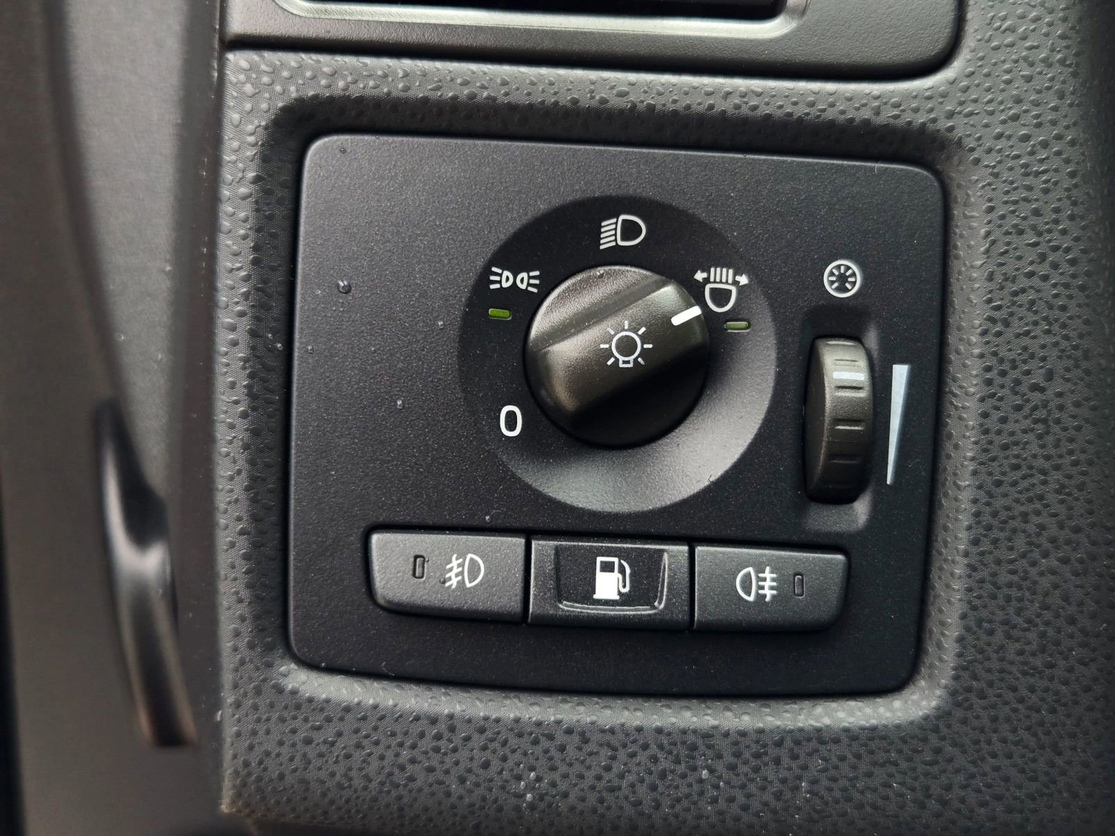 Used 2011 Volvo C30 image 30