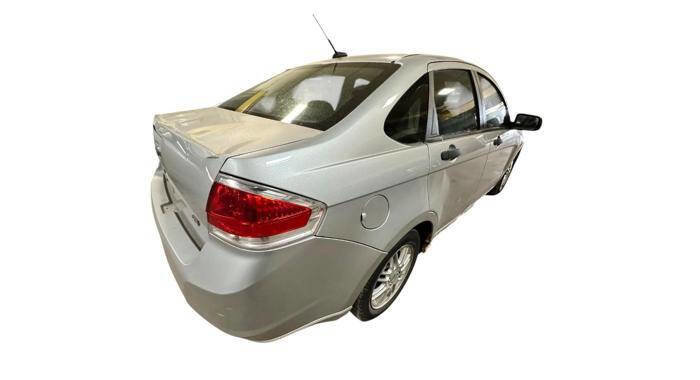 Used 2009 Ford Focus SE FWD image 5
