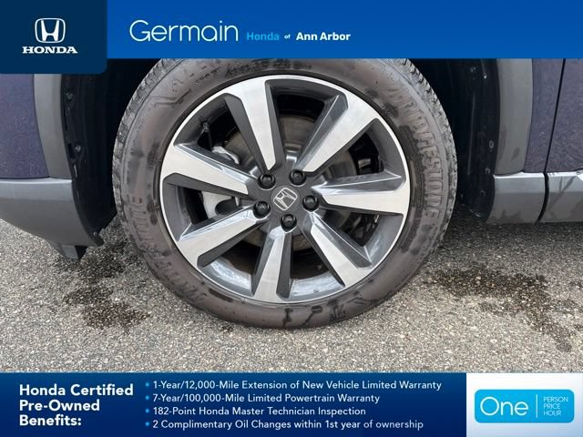 Certified 2025 Honda Pilot Touring image 3