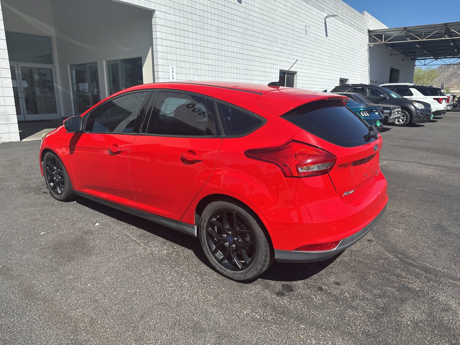 Used 2016 Ford Focus SE w/ Equipment Group 201A image 4