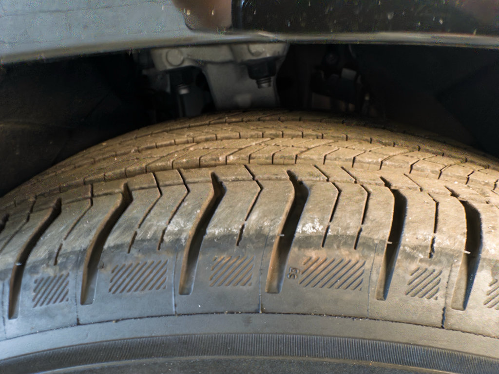 Used 2024 Cadillac Lyriq Tech RWD image 35