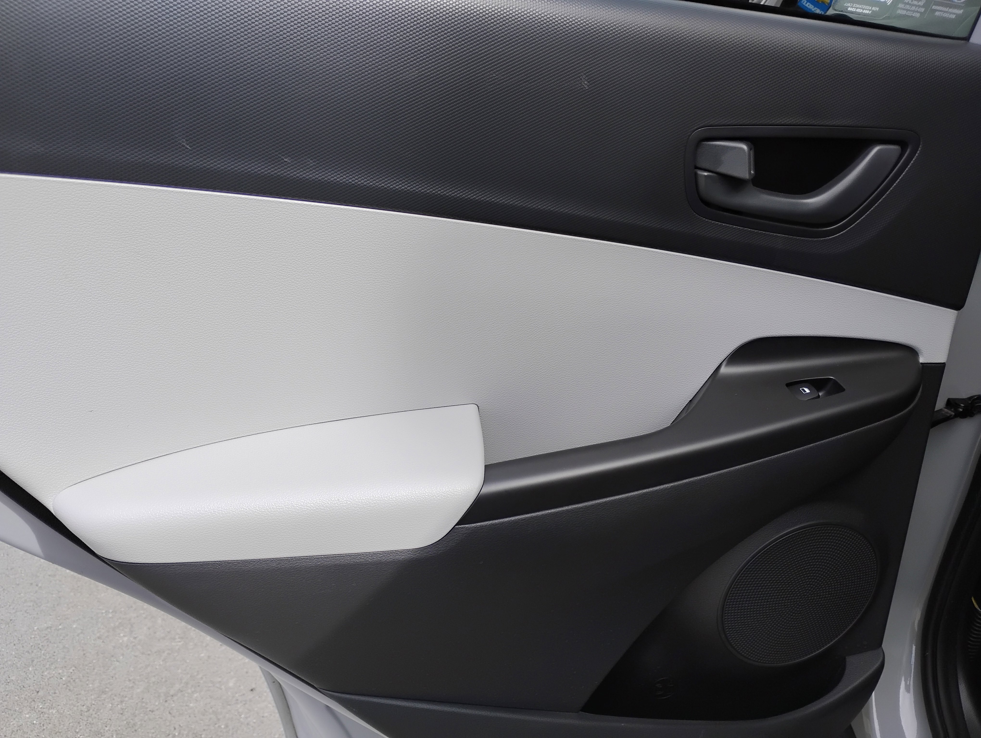 Used 2023 Hyundai Kona SEL w/ Cargo Package image 15