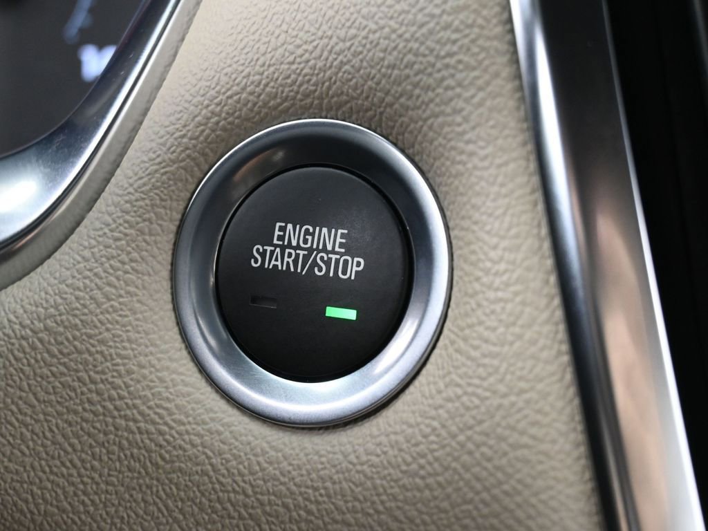 Used 2023 Chevrolet Traverse LS image 29