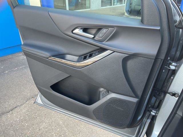 New 2026 Chevrolet Equinox LT w/ Convenience Package II image 15