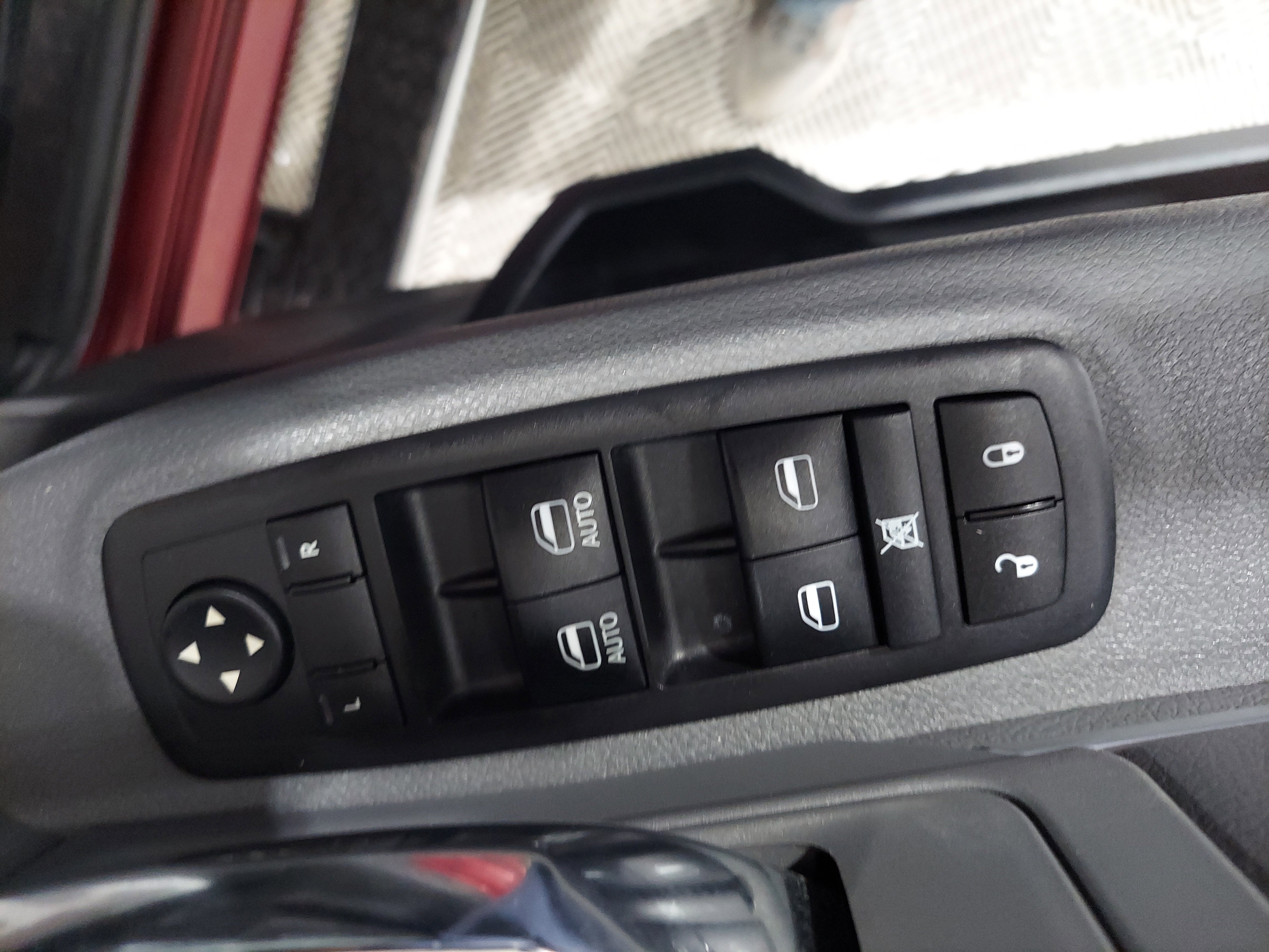 Used 2016 RAM 1500 Classic SLT AWD/4WD image 20