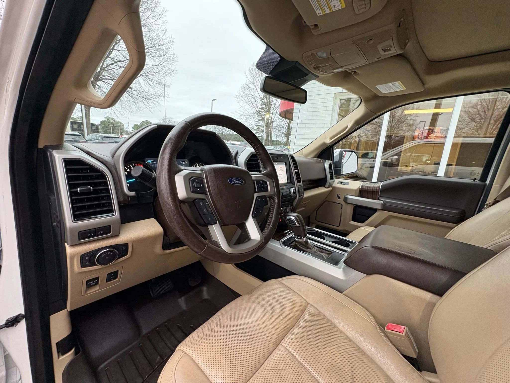 Used 2018 Ford F150 Lariat w/ Equipment Group 502A Luxury image 30