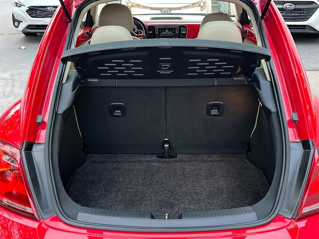 Used 2019 Volkswagen Beetle 2.0T SE image 25