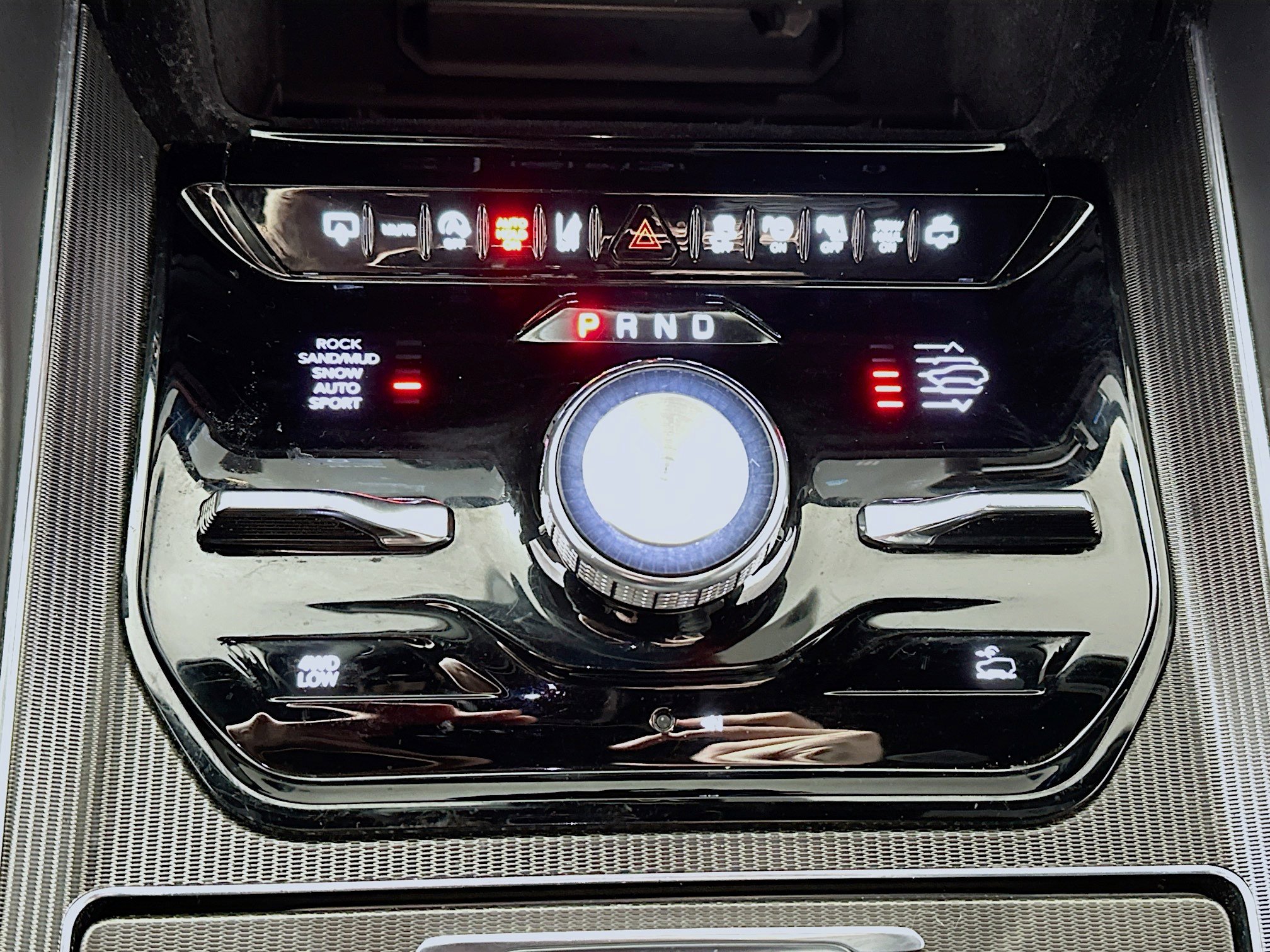 Used 2023 Jeep Grand Wagoneer Series III w/ Quick Order Packagew 28T image 17